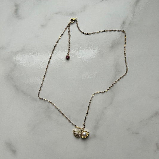 shell yeah • 18" stainless steel necklace