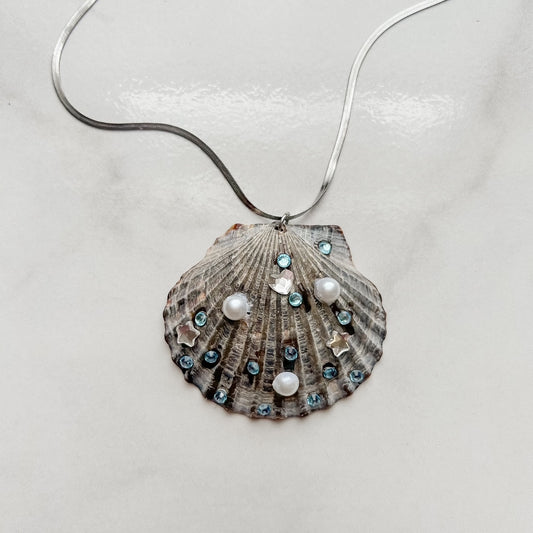 shelly baby • 18" stainless steel necklace