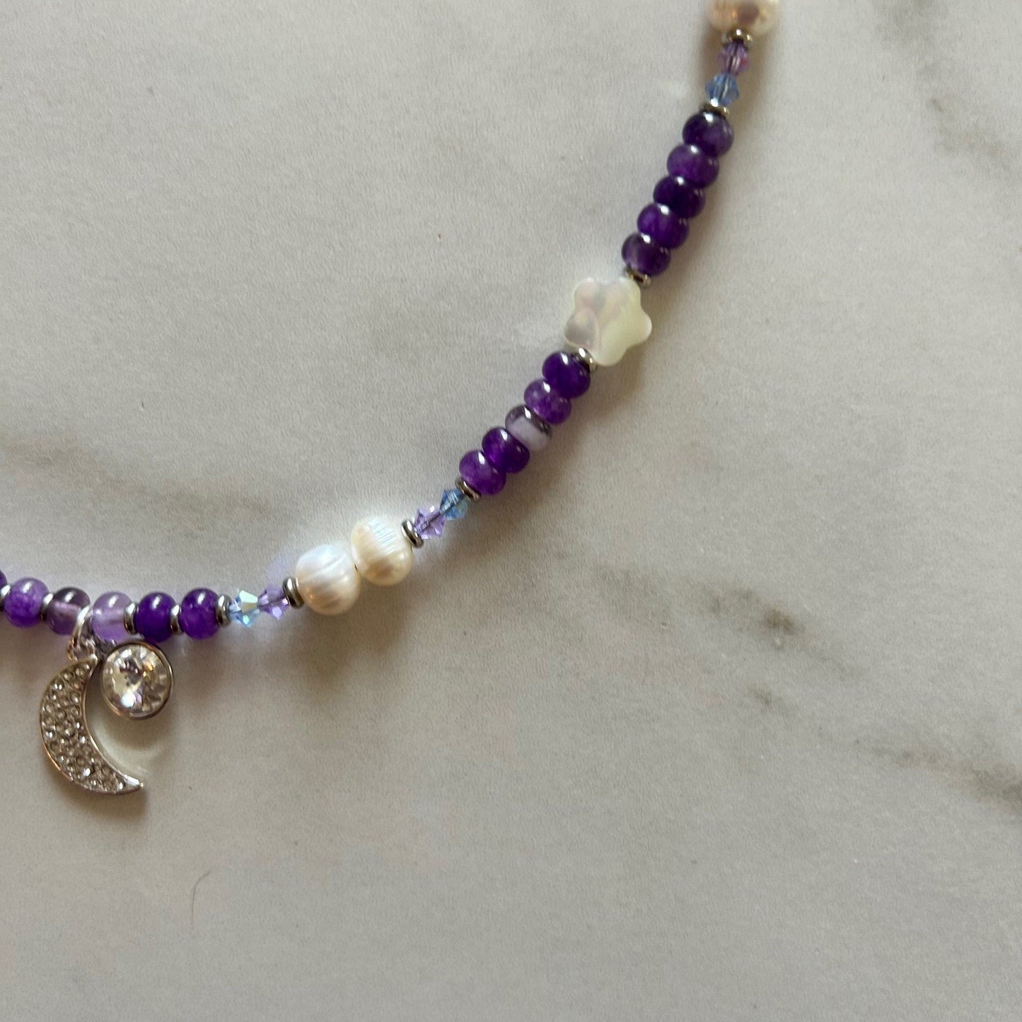 kyra • half beaded half pearl necklace